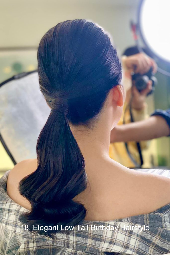 18. Elegant Low Tail Birthday Hairstyle