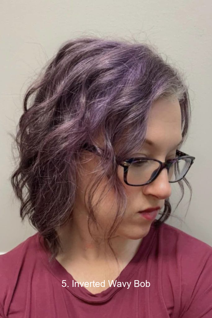 5. Inverted Wavy Bob